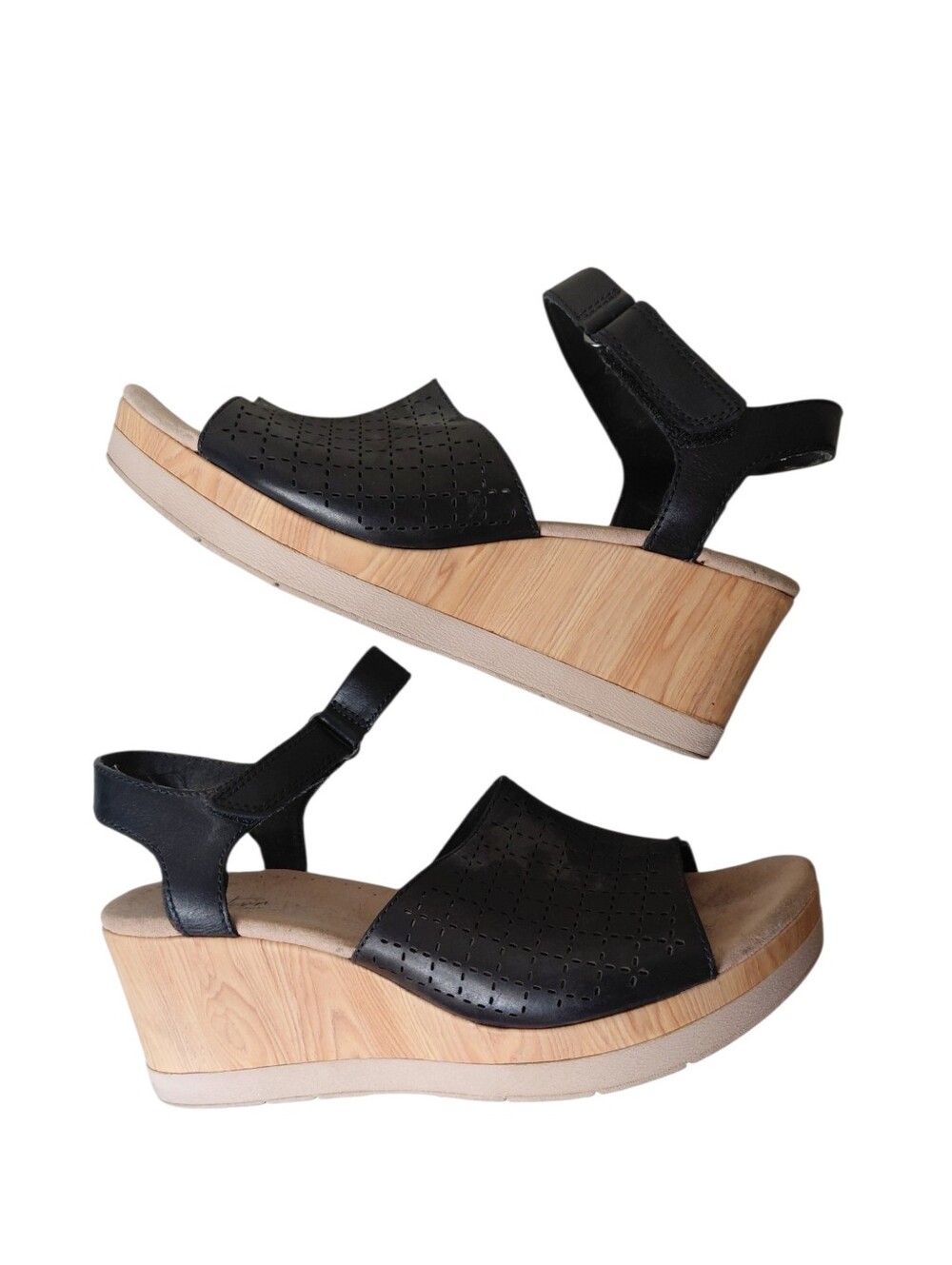Clarks Collection Black Platform Sandals with Wood-Effect Wedge Size 10